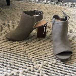 Target grey mules